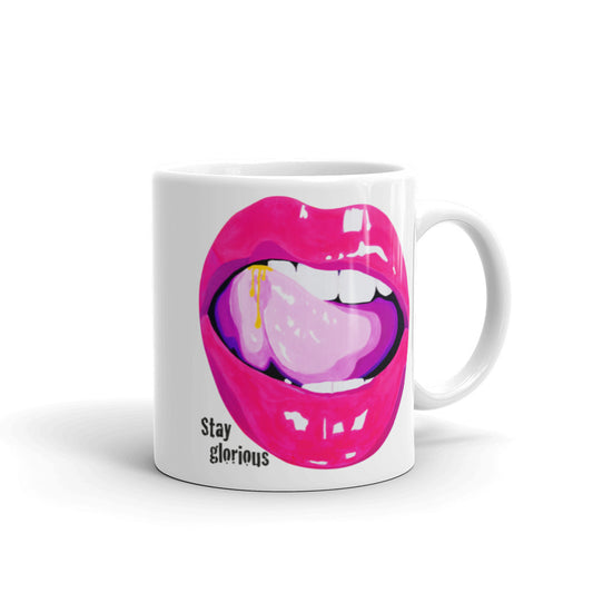 Weiße, glänzende Tasse Lippen